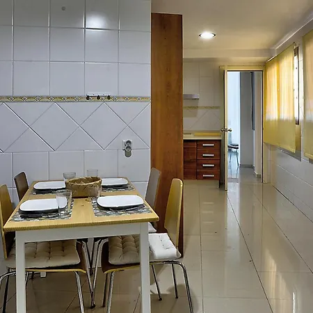 San Bernardo Family Apartment Seville
